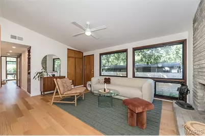 728 Hutchins Drive, Saint Louis, MO 63126 - Photo 5