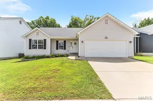 1352 Grey Wolf Dr, Imperial, MO 63052 - Photo 1