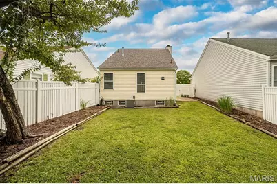 2666 Liberty Gardens Drive, Florissant, MO 63031 - Photo 37