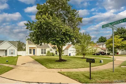 2666 Liberty Gardens Drive, Florissant, MO 63031 - Photo 39