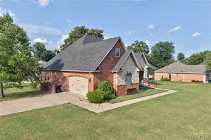 2528 Copperwood Dr, Lebanon, MO 65536 - Photo 3