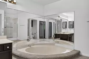 1440 Heritage Landing, Saint Charles, MO 63303 - Photo 25