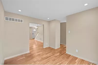 13511 Coliseum Drive, Chesterfield, MO 63017 - Photo 9