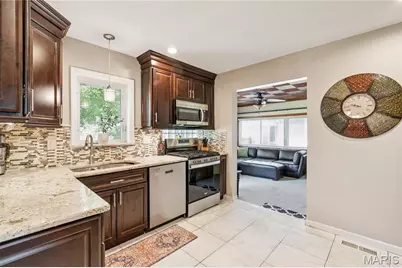 5215 Creighton Drive, Saint Louis, MO 63123 - Photo 13