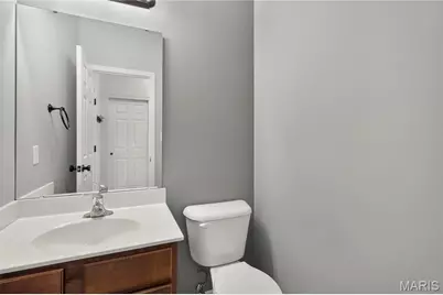546 Springhurst Parkway, O'Fallon, MO 63368 - Photo 15