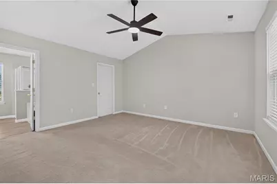546 Springhurst Parkway, O'Fallon, MO 63368 - Photo 21
