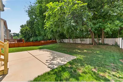 546 Springhurst Parkway, O'Fallon, MO 63368 - Photo 37