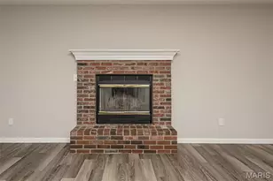 301 Excalibur Blvd, Troy, MO 63379 - Photo 9