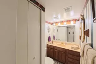 10035 Sakura Dr, Saint Louis, MO 63128 - Photo 11