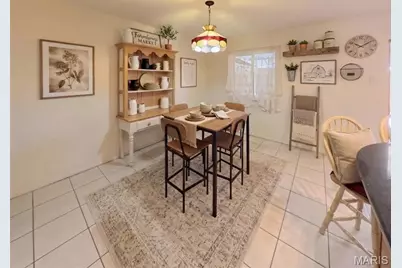 10035 Sakura Drive, Saint Louis, MO 63128 - Photo 11