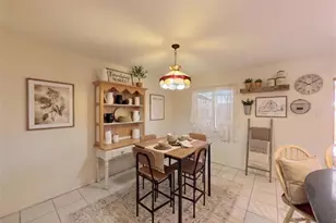 10035 Sakura Dr, Saint Louis, MO 63128 - Photo 11