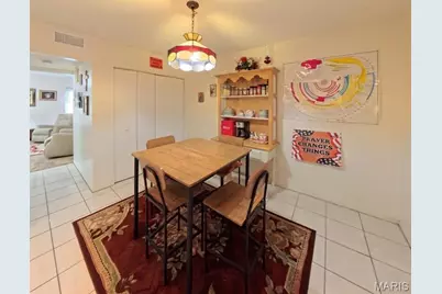 10035 Sakura Drive, Saint Louis, MO 63128 - Photo 9