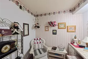 10035 Sakura Dr, Saint Louis, MO 63128 - Photo 13