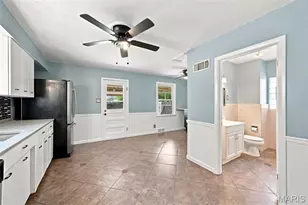 5332 Northrup Ave, Saint Louis, MO 63110 - Photo 9