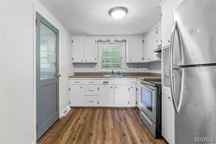 218 N Alexander St, Farmington, MO 63640 - Photo 9