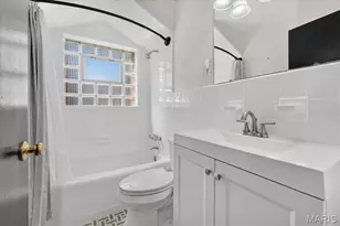 659 Deerhurst Dr, Saint Louis, MO 63119 - Photo 9