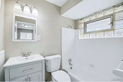 329 Eichelberger Street, Saint Louis, MO 63111 - Photo 17