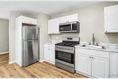 329 Eichelberger Street, Saint Louis, MO 63111 - Photo 13