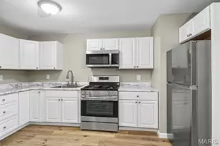 329 Eichelberger St, Saint Louis, MO 63111 - Photo 25
