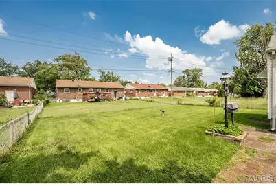 9337 Laramie Drive, Bellefontaine Neighbors, MO 63137 - Photo 37