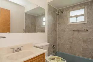9337 Laramie Dr, Bellefontaine Neighbors, MO 63137 - Photo 25