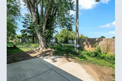 435 Old Springfield Road, Bourbon, MO 65441 - Photo 37