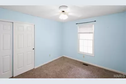 308 Deep Woods Drive, Saint Clair, MO 63077 - Photo 17
