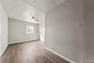 318 Broadway St, Elsberry, MO 63343 - Photo 17