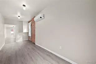 318 Broadway St, Elsberry, MO 63343 - Photo 13
