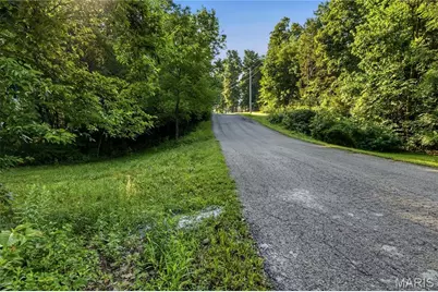 131 Mitchell Court, Troy, MO 63379 - Photo 7