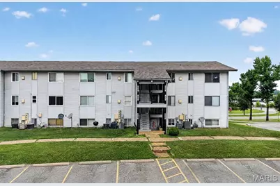 1823 Gascony Parc Drive #1823, Lake Saint Louis, MO 63367 - Photo 5