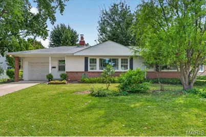 640 Lewiston Drive, Saint Louis, MO 63122 - Photo 1