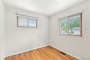 10320 Meath Dr, Saint Louis, MO 63123 - Photo 19