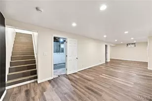 10320 Meath Dr, Saint Louis, MO 63123 - Photo 23
