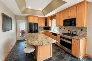 11838 Sunlind Dr, Sunset Hills, MO 63127 - Photo 3