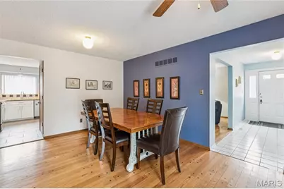 2700 Delaware Drive, Florissant, MO 63033 - Photo 11
