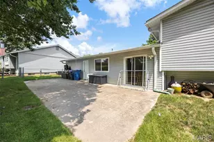 615 Country Lake Dr, Saint Peters, MO 63376 - Photo 29