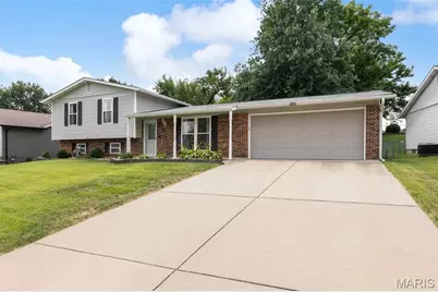 615 Country Lake Drive, Saint Peters, MO 63376 - Photo 1