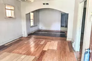 4446 Kenneth Pl, Saint Louis, MO 63115 - Photo 7