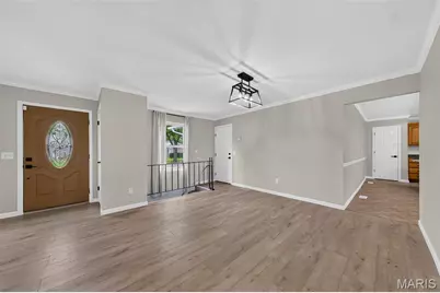 3024 Mediterranean Drive, Florissant, MO 63031 - Photo 7