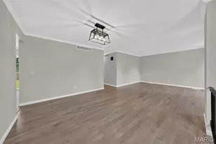 3024 Mediterranean Dr, Florissant, MO 63031 - Photo 11