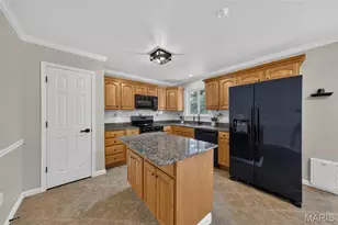 3024 Mediterranean Dr, Florissant, MO 63031 - Photo 15