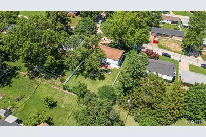 9828 Whitcomb Lane, Affton, MO 63123 - Photo 29