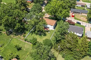 9828 Whitcomb Ln, Affton, MO 63123 - Photo 29