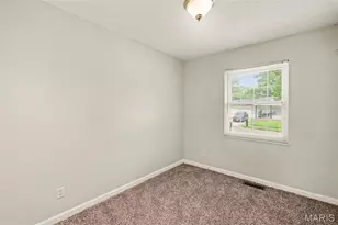 6780 Lesli Mari Ct, Florissant, MO 63033 - Photo 11