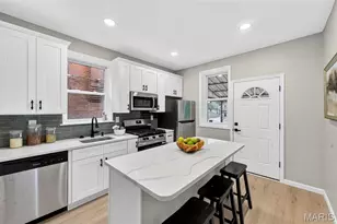 4731 Rosa Ave, Saint Louis, MO 63116 - Photo 9