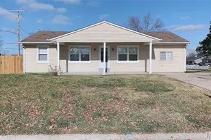 2 Santa Anita Ct, Saint Peters, MO 63376 - Photo 1
