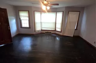 906 Holly Pl, Saint Charles, MO 63301 - Photo 13