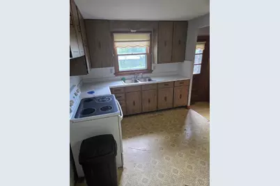 906 Holly Place, Saint Charles, MO 63301 - Photo 1