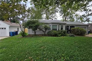 906 Holly Pl, Saint Charles, MO 63301 - Photo 15